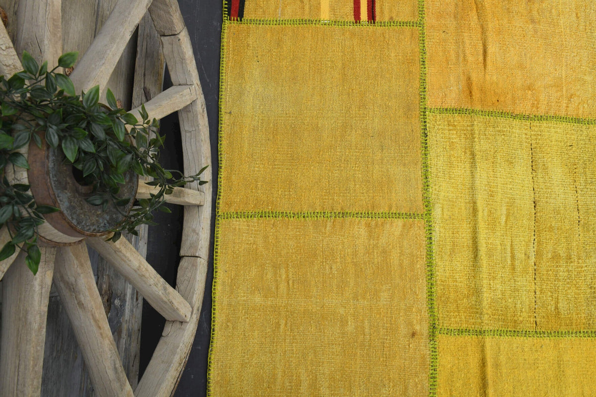 Vintage halı 292x416 cm – sarı ve turuncu düz zeminli, el dokuma
