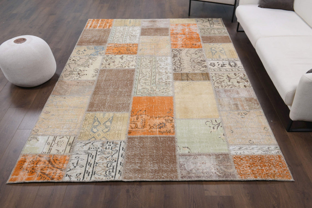 El yapımı vintage halı 203x295 cm çiçek desenli desenli yün - ışık altında renk detayı