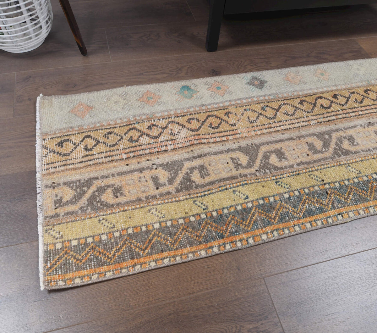 El yapımı vintage yolluk 56x201 cm i̇kat desenli yün - yakın çekim doku detayı