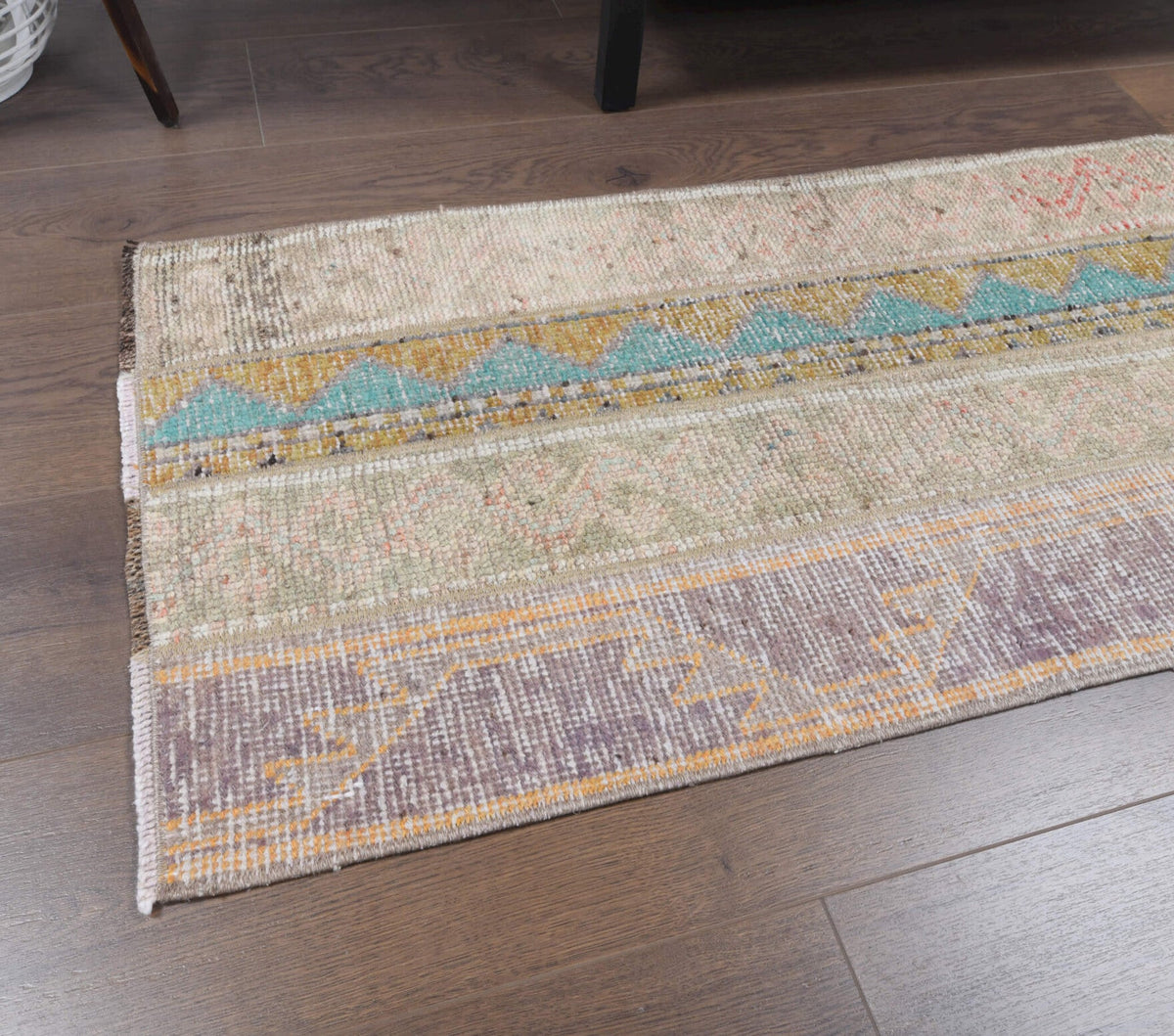 El yapımı vintage yolluk 56x173 cm tribal desenli yün - yakın çekim doku detayı