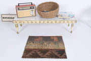 1970'lerden Anadolu kökenli tribal desenli patchwork vintage kare halı, 53x58 cm