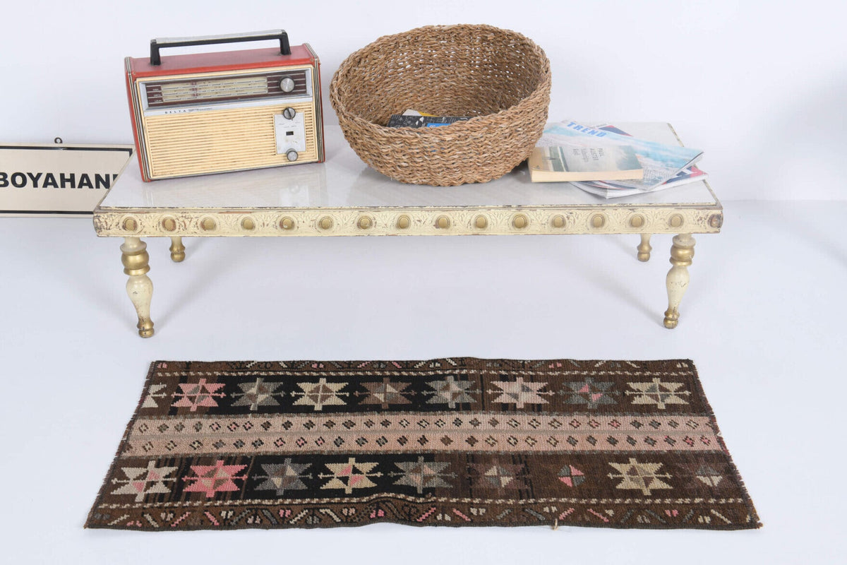 El yapımı vintage halı 43x94 cm tribal desenli yün - detay görünümü