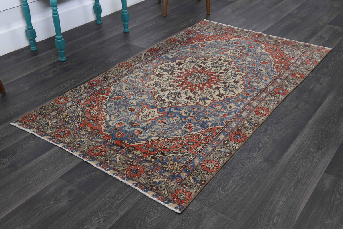 El yapımı vintage halı 117x208 cm oryantal desenli yün - yakın çekim doku detayı