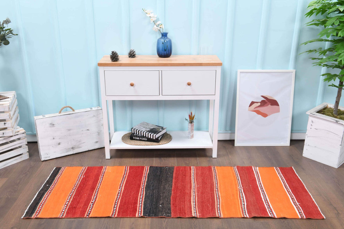 1960'lardan Anadolu kökenli çizgili vintage kilim yolluk, 68x199 cm