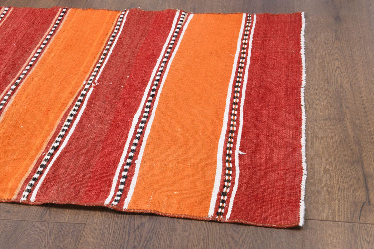 Anadolu kökenli el dokuma kilim – 1960'lar üretimi, çizgili