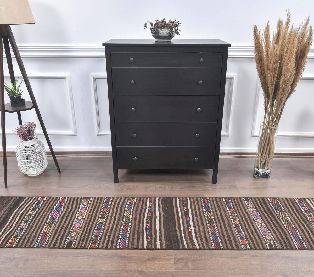 1960'lardan Anadolu kökenli tribal desenli vintage kilim yolluk, 55x444 cm