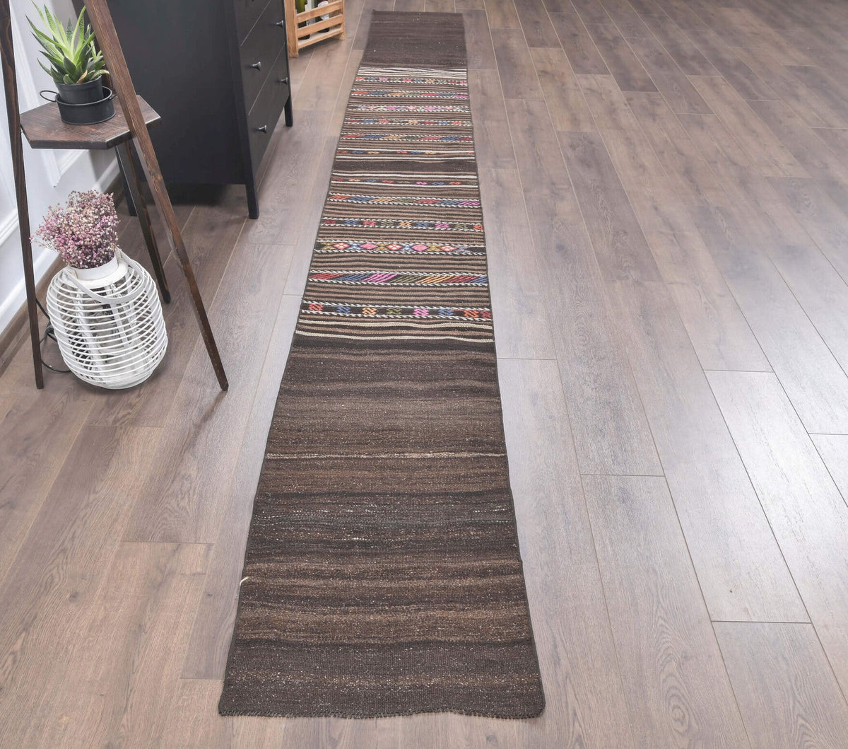 El yapımı vintage yolluk 56x445 cm tribal desenli yün - yakın çekim doku detayı