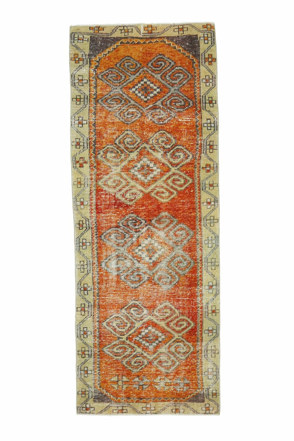 83x225 cm turuncu, bej ve kahverengi tribal desenli el dokuma vintage yolluk – üstten tam görünüm