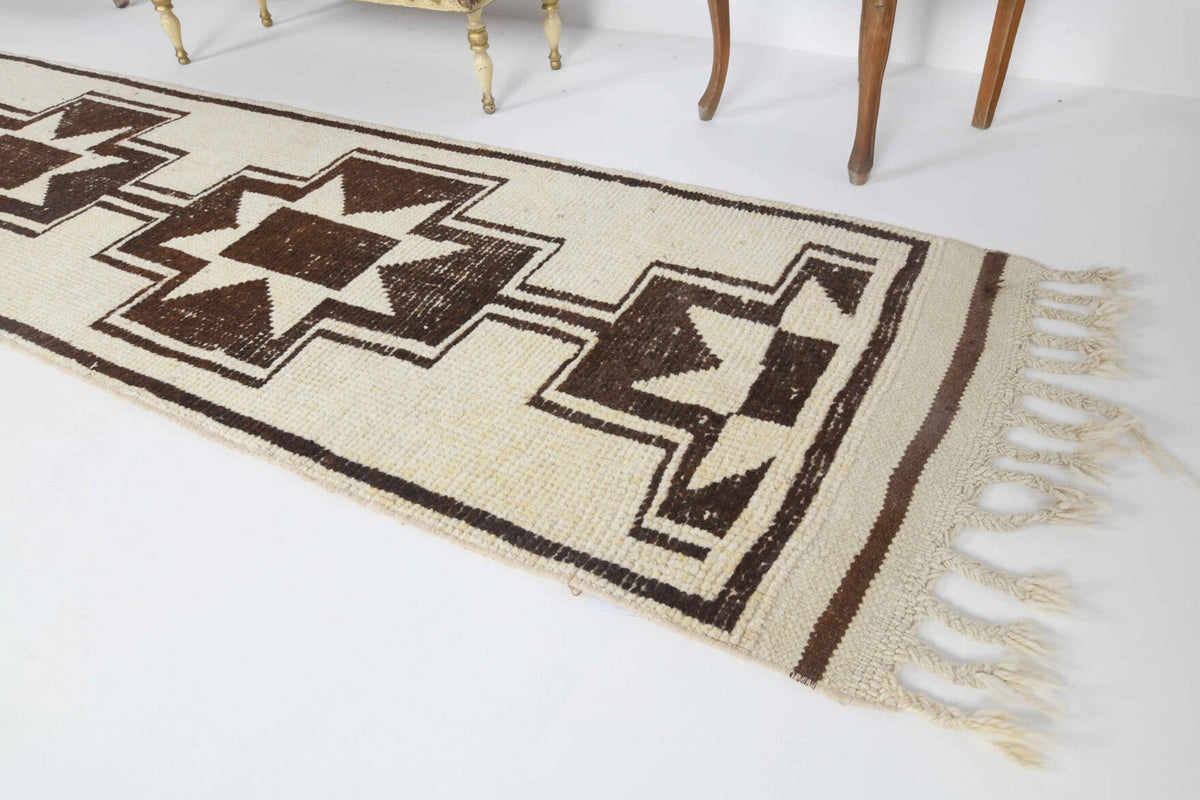 White Oushak Vintage Runner Rug
