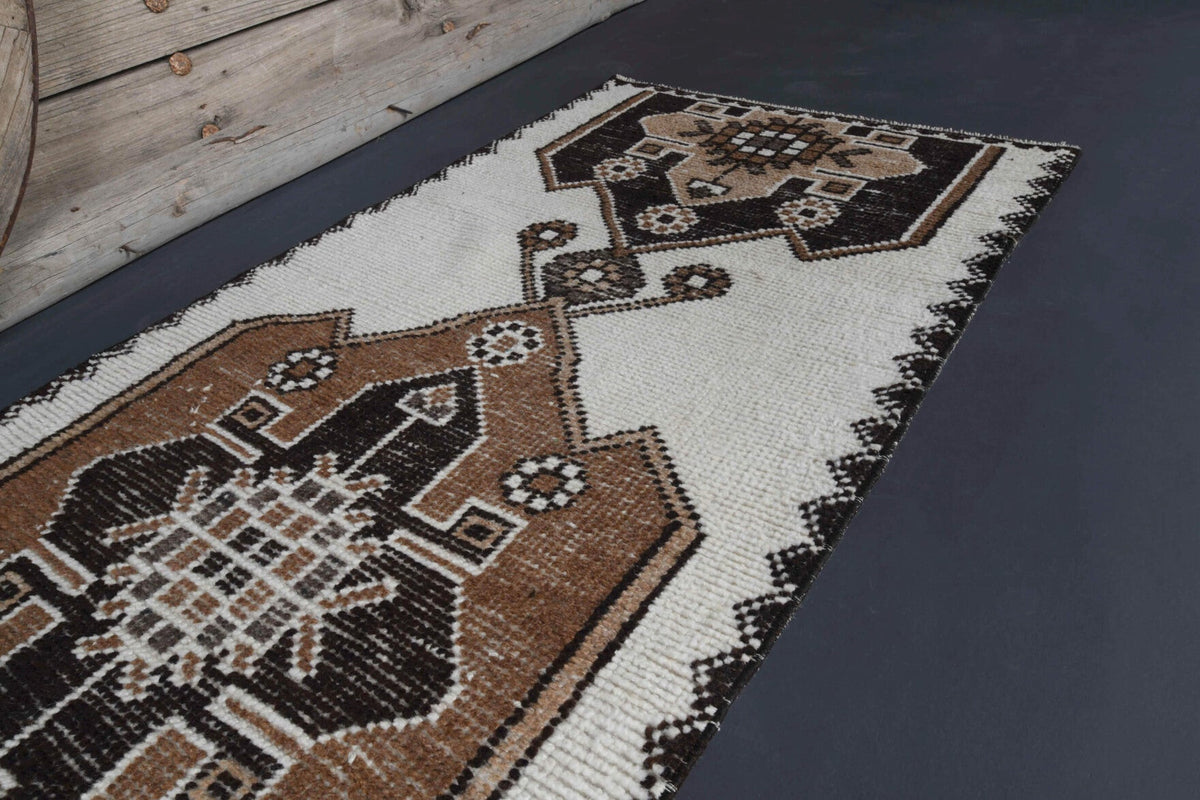 El yapımı vintage yolluk 91x315 cm oryantal desenli yün - yakın çekim doku detayı