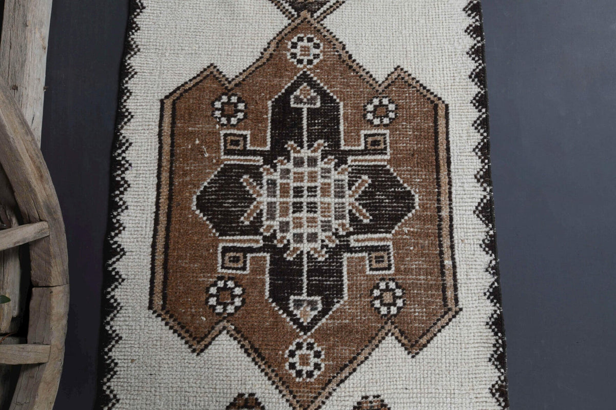 El yapımı vintage yolluk 91x315 cm oryantal desenli yün - kenar ve saçak detayı