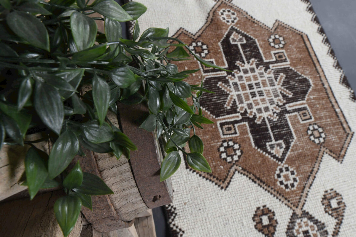 El yapımı vintage yolluk 91x315 cm oryantal desenli yün - üstten görünüm