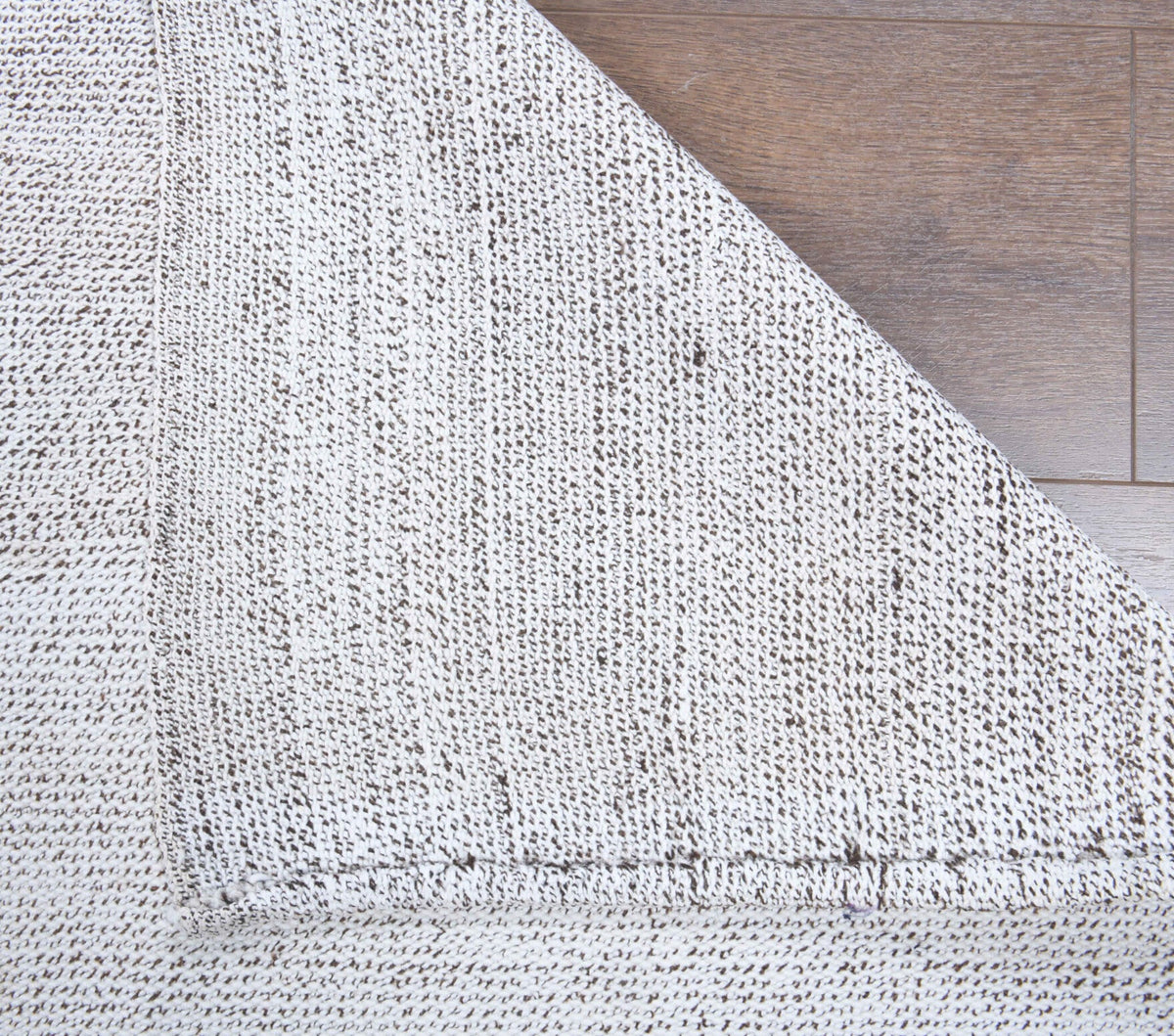 Beyaz renkli vintage kilim yolluk, %100 yün dokuma