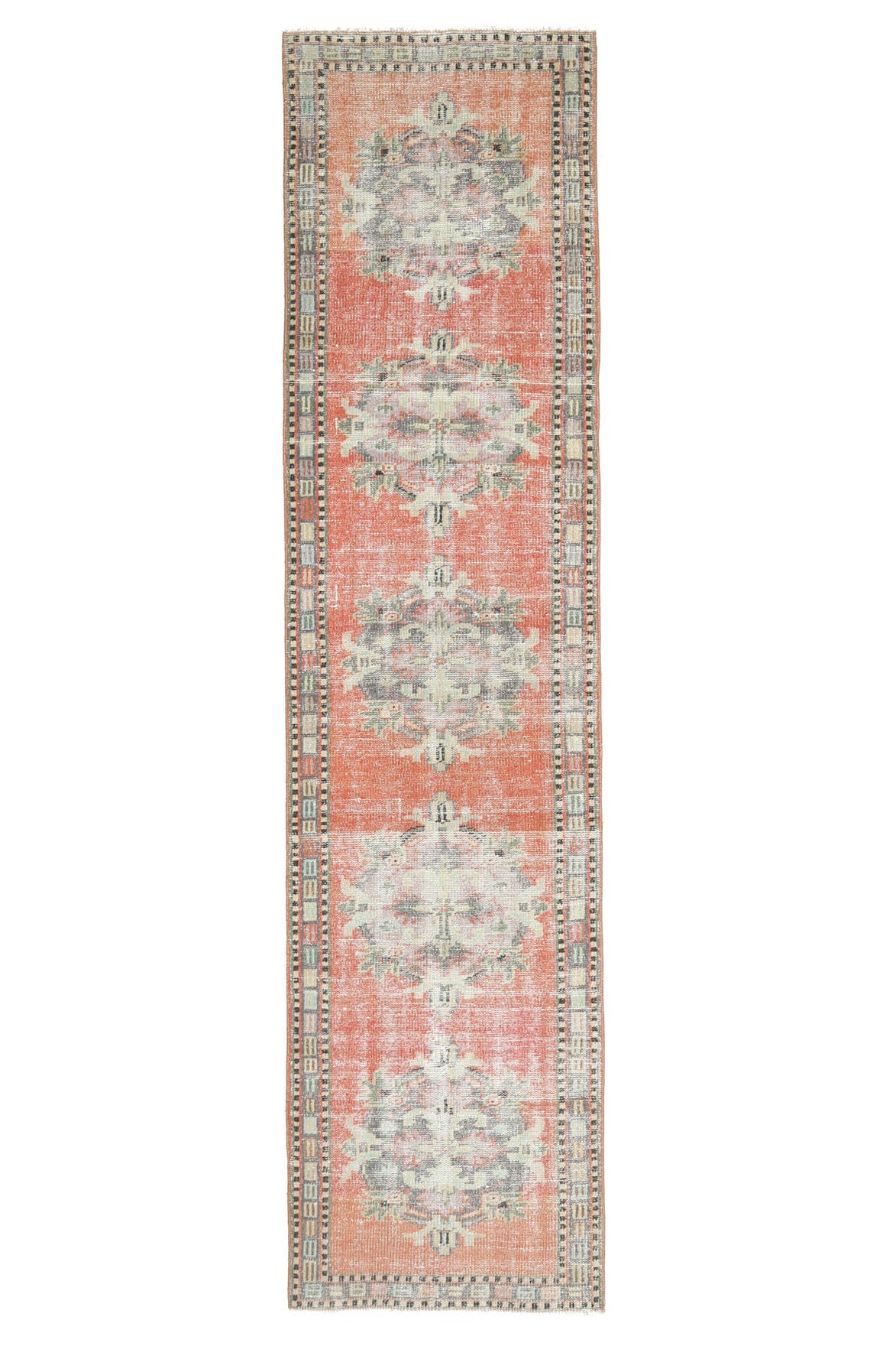 79x324 cm turuncu ve bej oryantal desenli el dokuma vintage yolluk – üstten tam görünüm