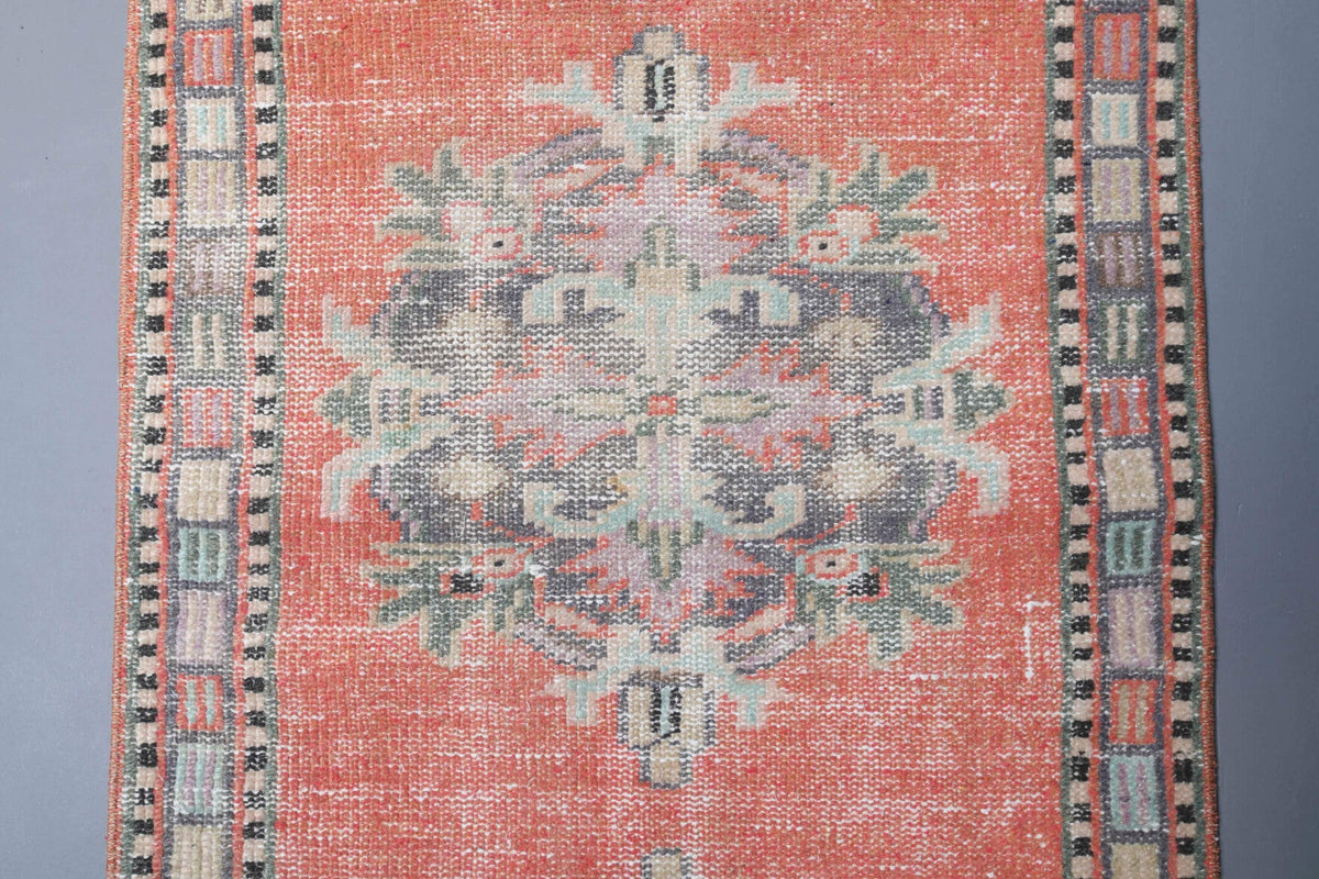 Vintage yolluk 79x324 cm – turuncu ve bej oryantal desenli, el dokuma