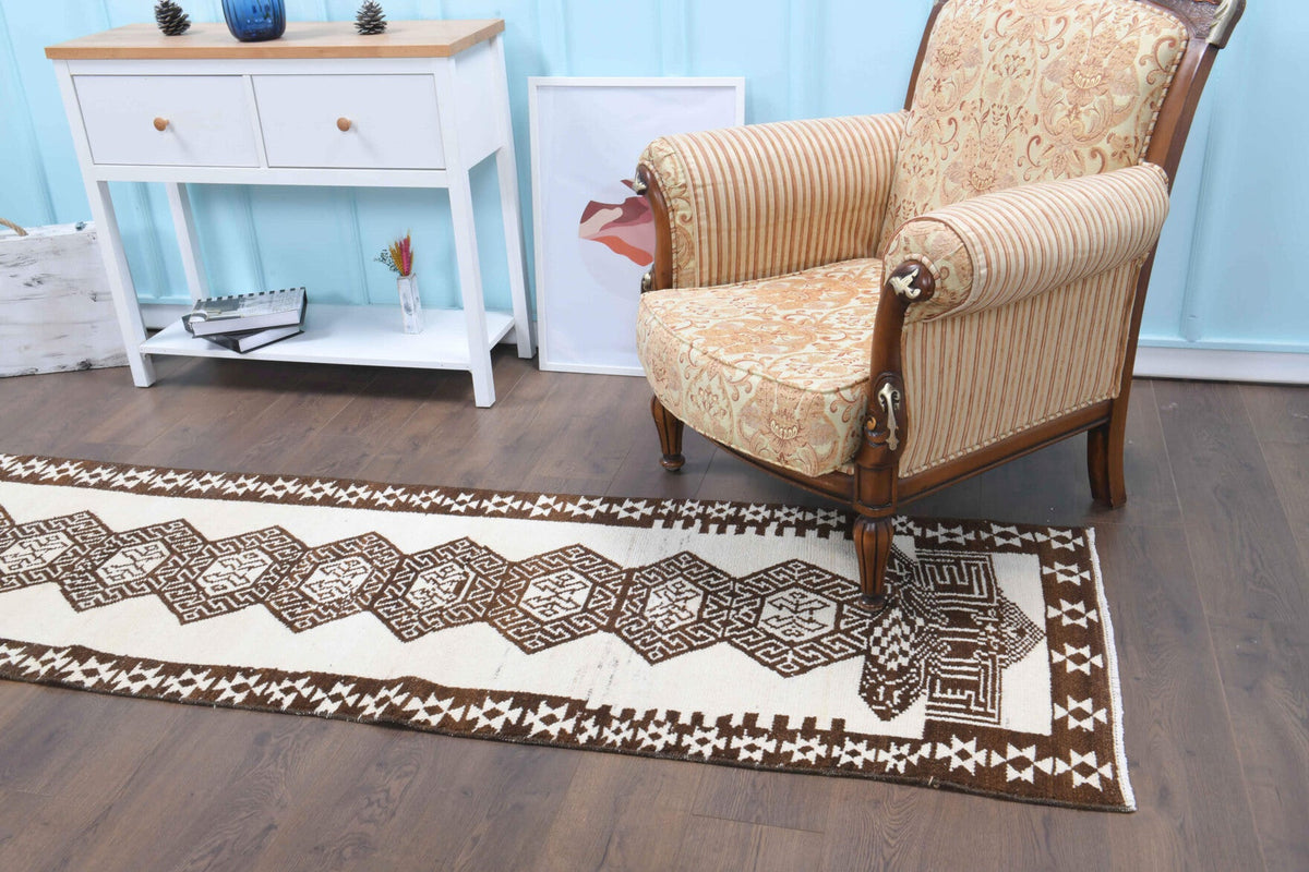 Vintage yolluk 78x354 cm – turuncu, bej ve beyaz geometrik desenli, el dokuma