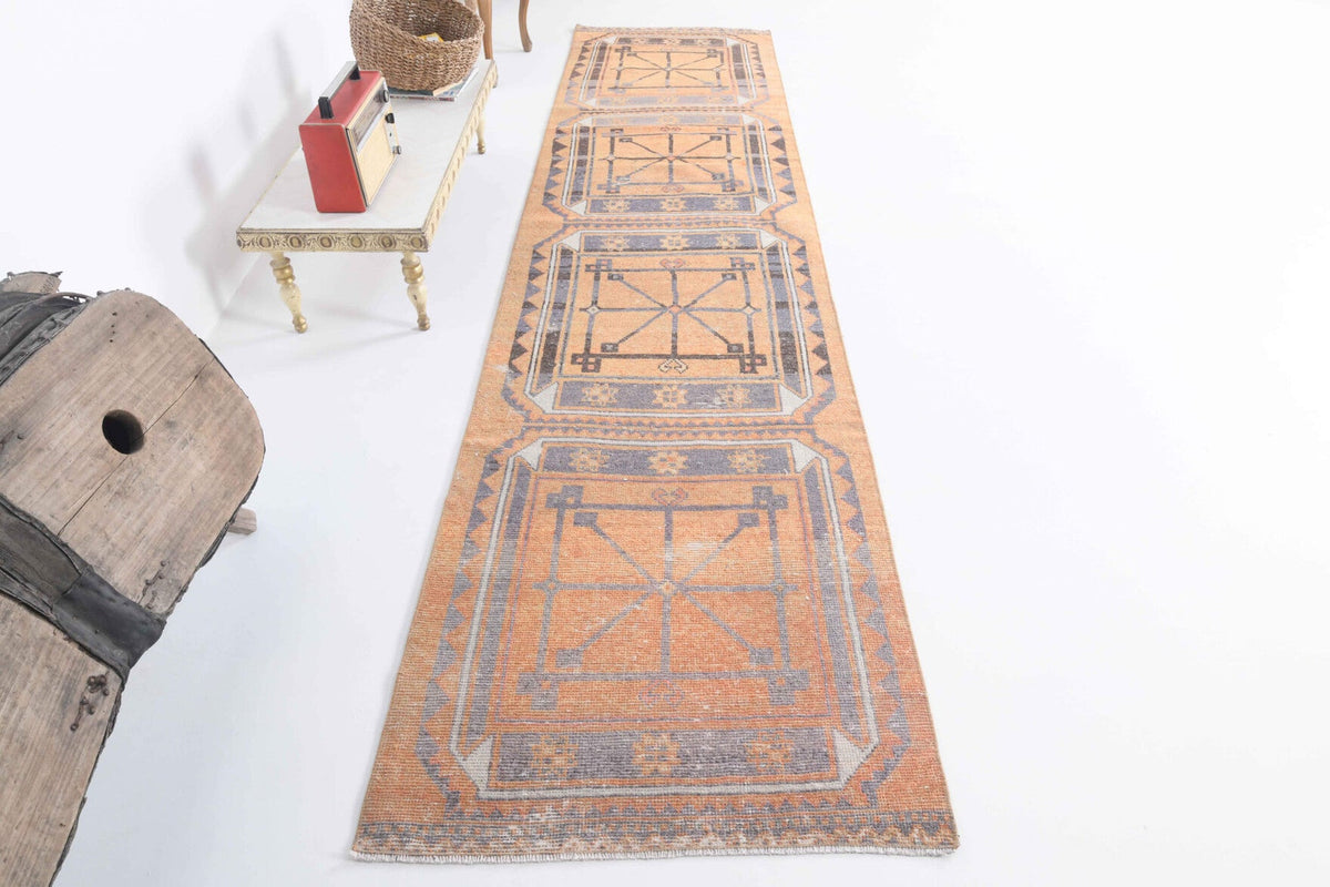 1970'lerden Anadolu kökenli oryantal desenli el dokuma vintage yolluk, 83x347 cm