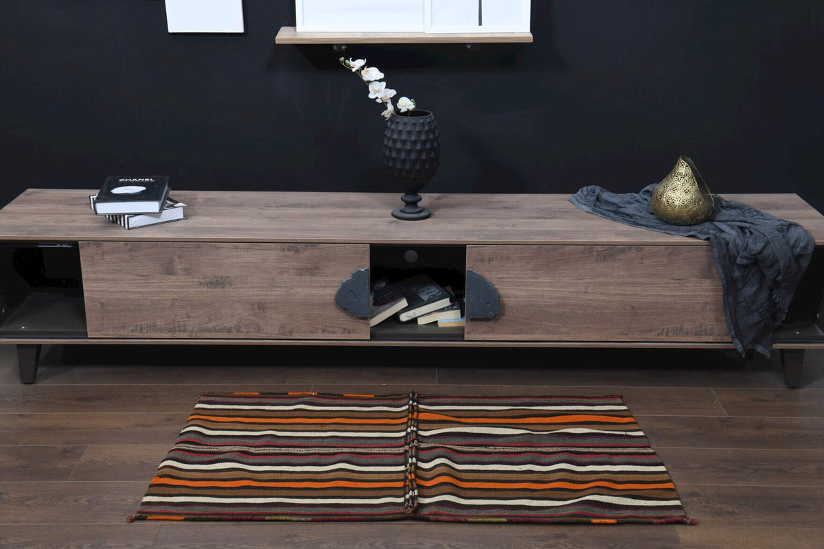 Antre için oryantal desenli el dokuma vintage kilim – 69x127 cm
