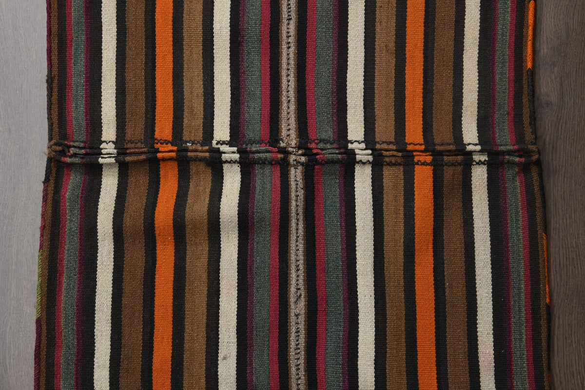 0,88 m² el dokuma vintage kilim – Anadolu, 1960'lar