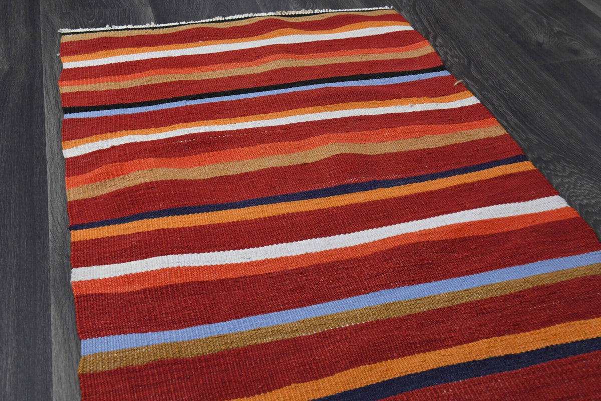 Anadolu kökenli el dokuma kilim – 1960'lar üretimi, oryantal desenli