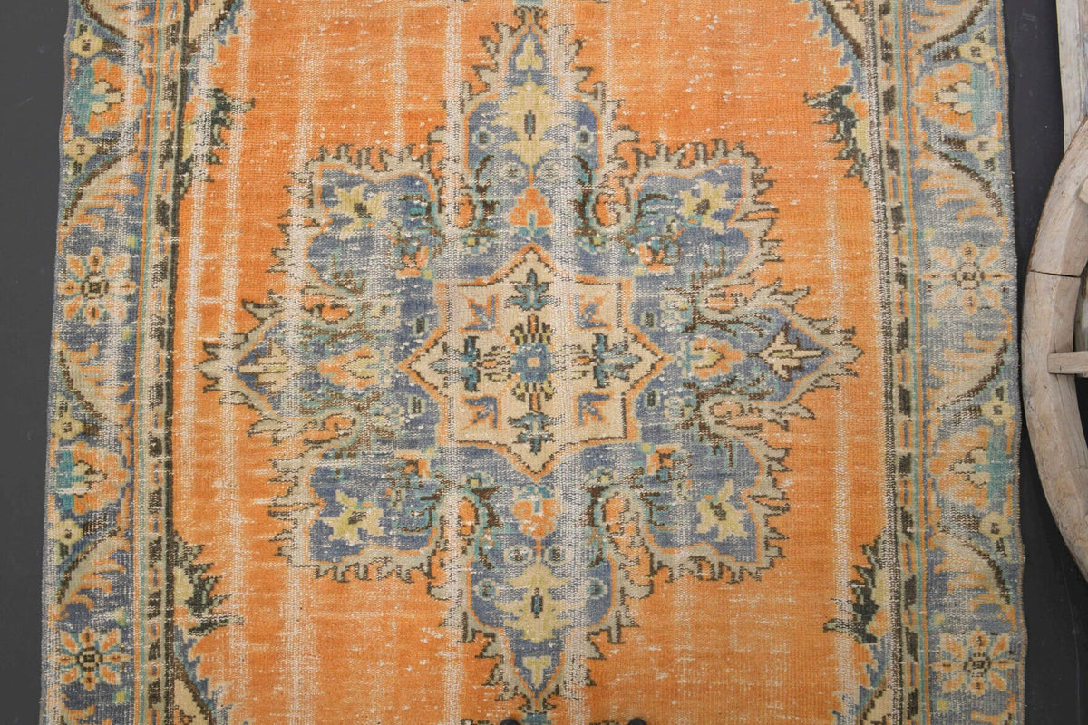 Oriental Vintage Area Anatolian Rug