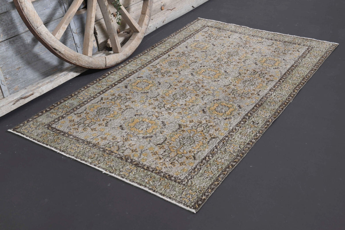 El yapımı vintage halı 117x208 cm oryantal desenli yün - yakın çekim doku detayı